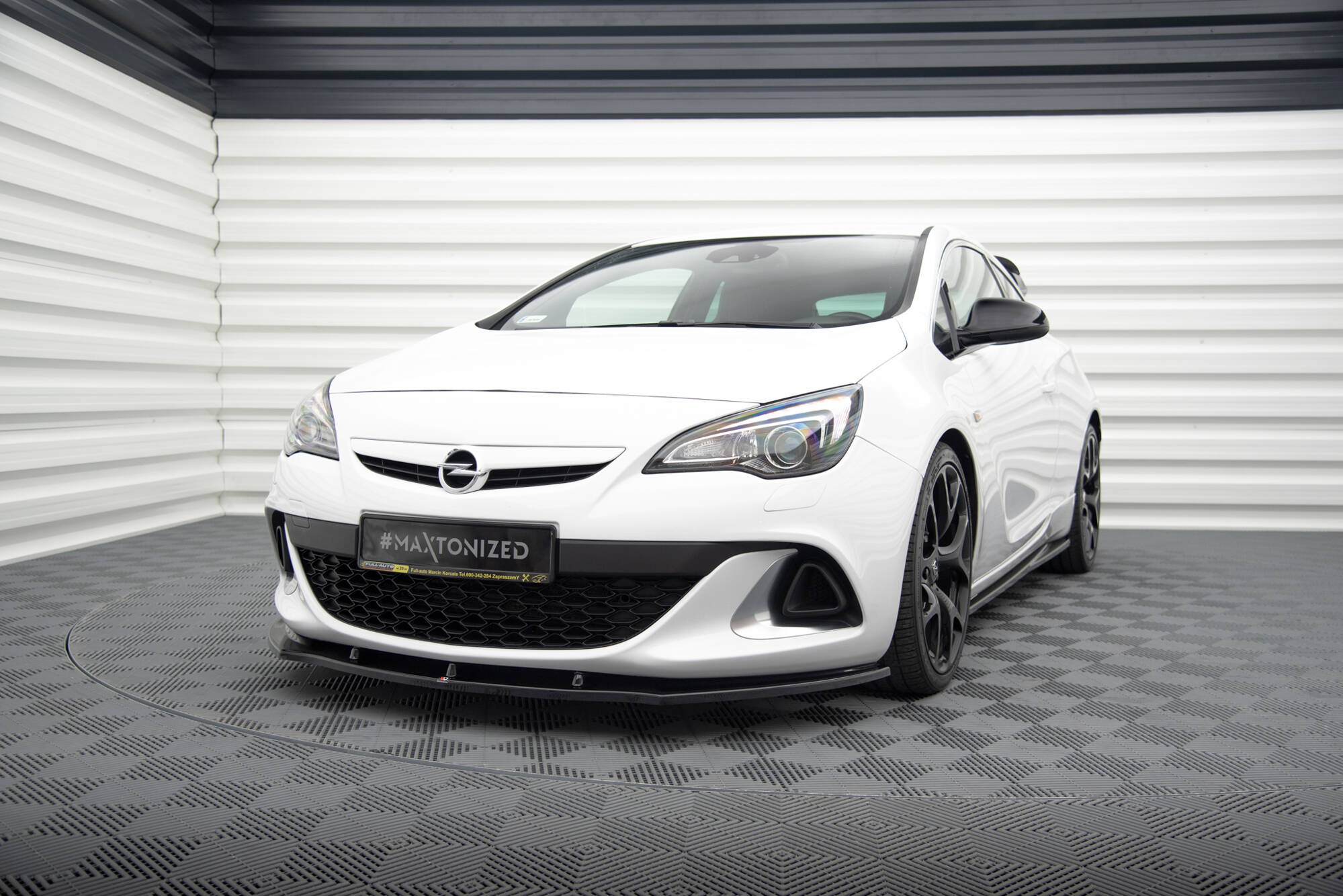 pol_po_FRONT-SPLITTER-OPEL-ASTRA-J-OPC-VXR-v-1-837_3jpg - OPSHOLDERS
