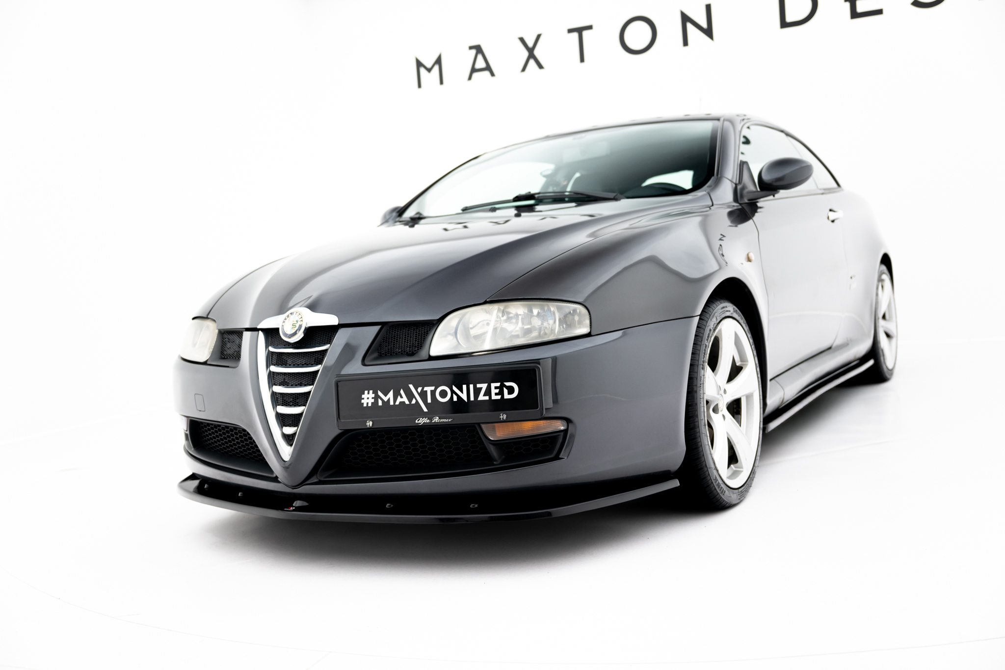 pol_po_FRONT-SPLITTER-V-1-Alfa-Romeo-GT-5595_6jpg - OPSHOLDERS