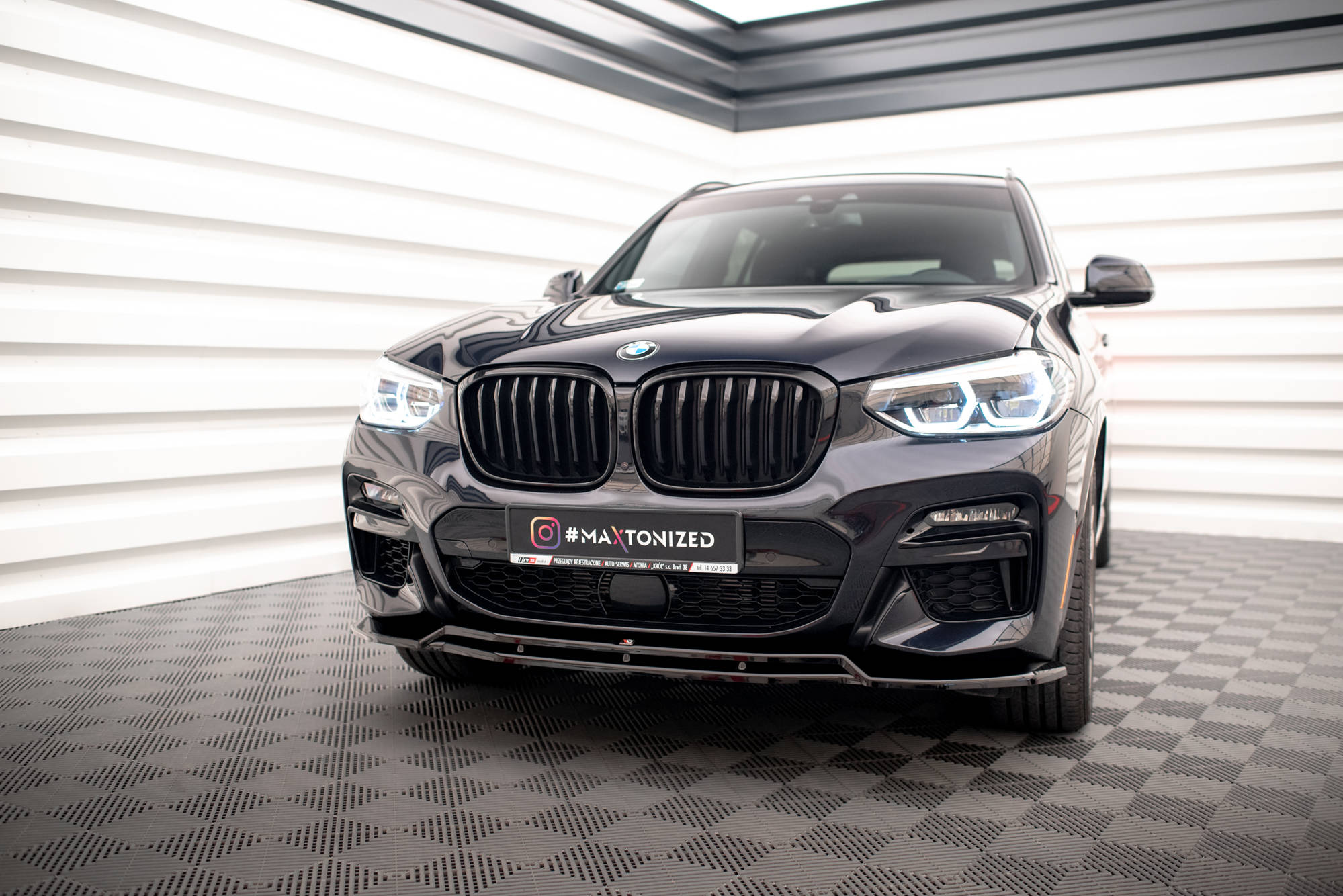 pol_po_FRONT-SPLITTER-V-1-for-BMW-X3-M40d-M40i-M-Pack-G01-8111_5jpg - OPSHOLDERS