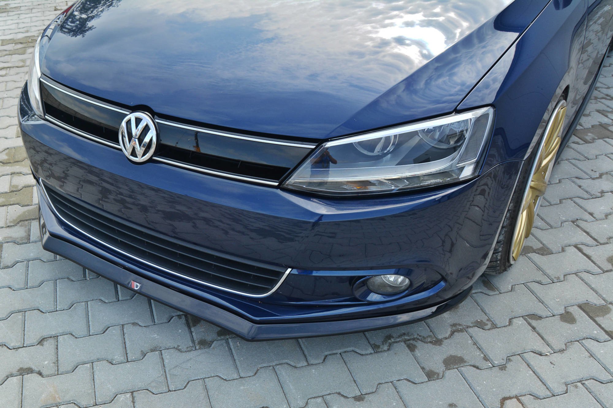 pol_po_FRONT-SPLITTER-V-2-VOLKSWAGEN-JETTA-MK6-SEDAN-PREFACE-7364_3jpg - OPSHOLDERS