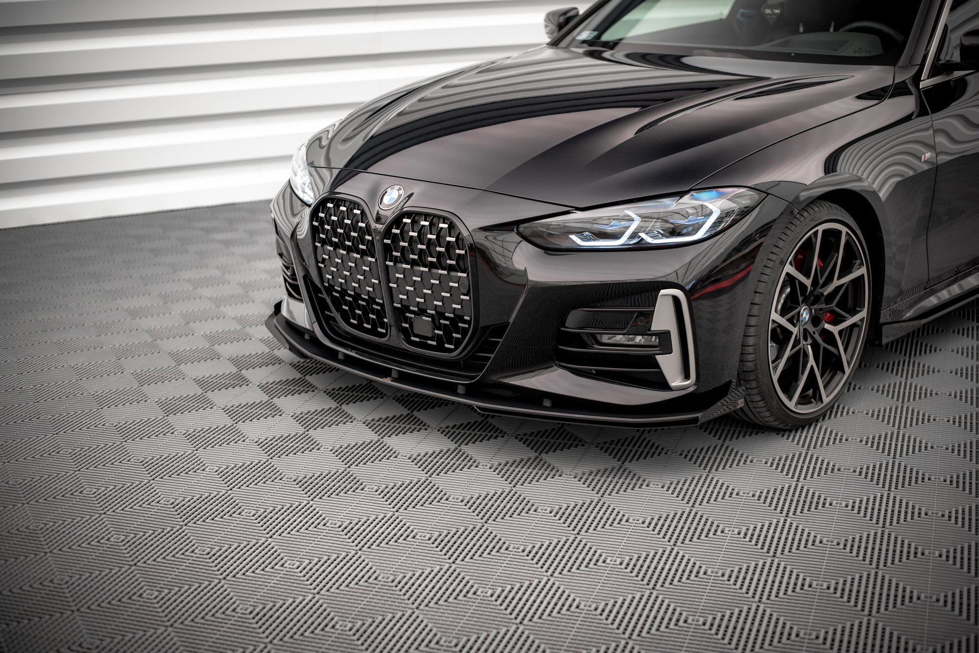 pol_po_Front-Flaps-BMW-4-M-Pack-M440i-G22-G23-G22-Facelift-G23-Facelift-13542_4jpg - OPSHOLDERS