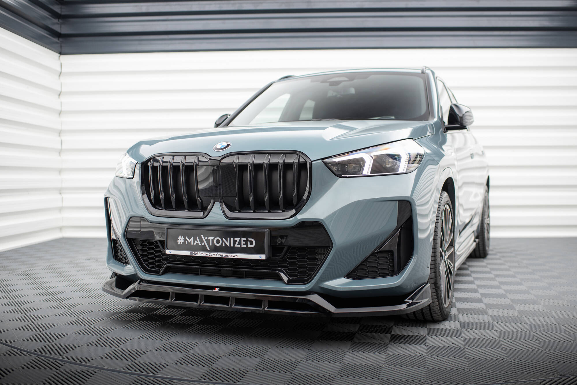 pol_po_Front-Splitter-BMW-X1-M-Pack-U11-20064_4jpg - OPSHOLDERS