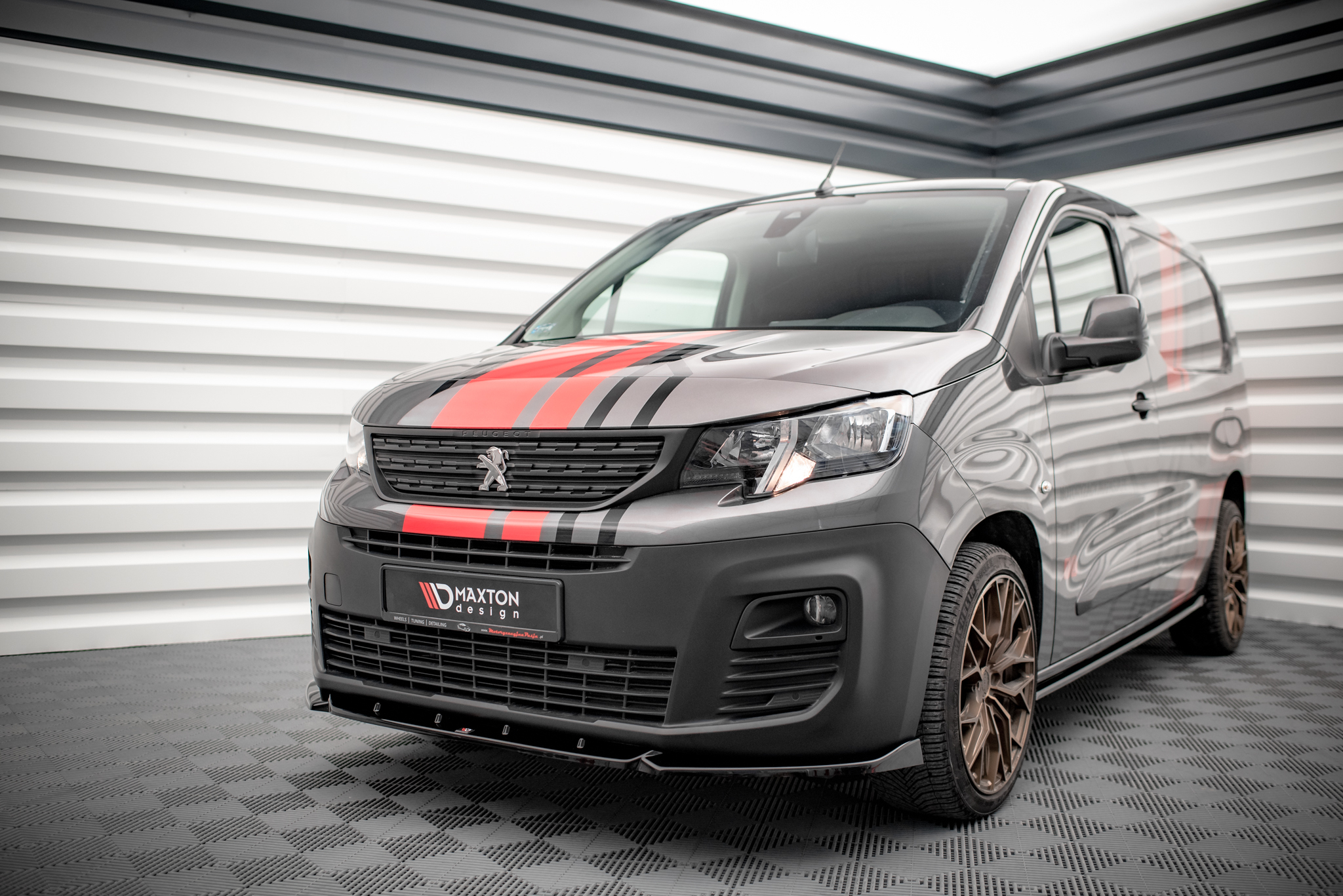 pol_po_Front-Splitter-Peugeot-Partner-Mk3-15977_5jpg - OPSHOLDERS