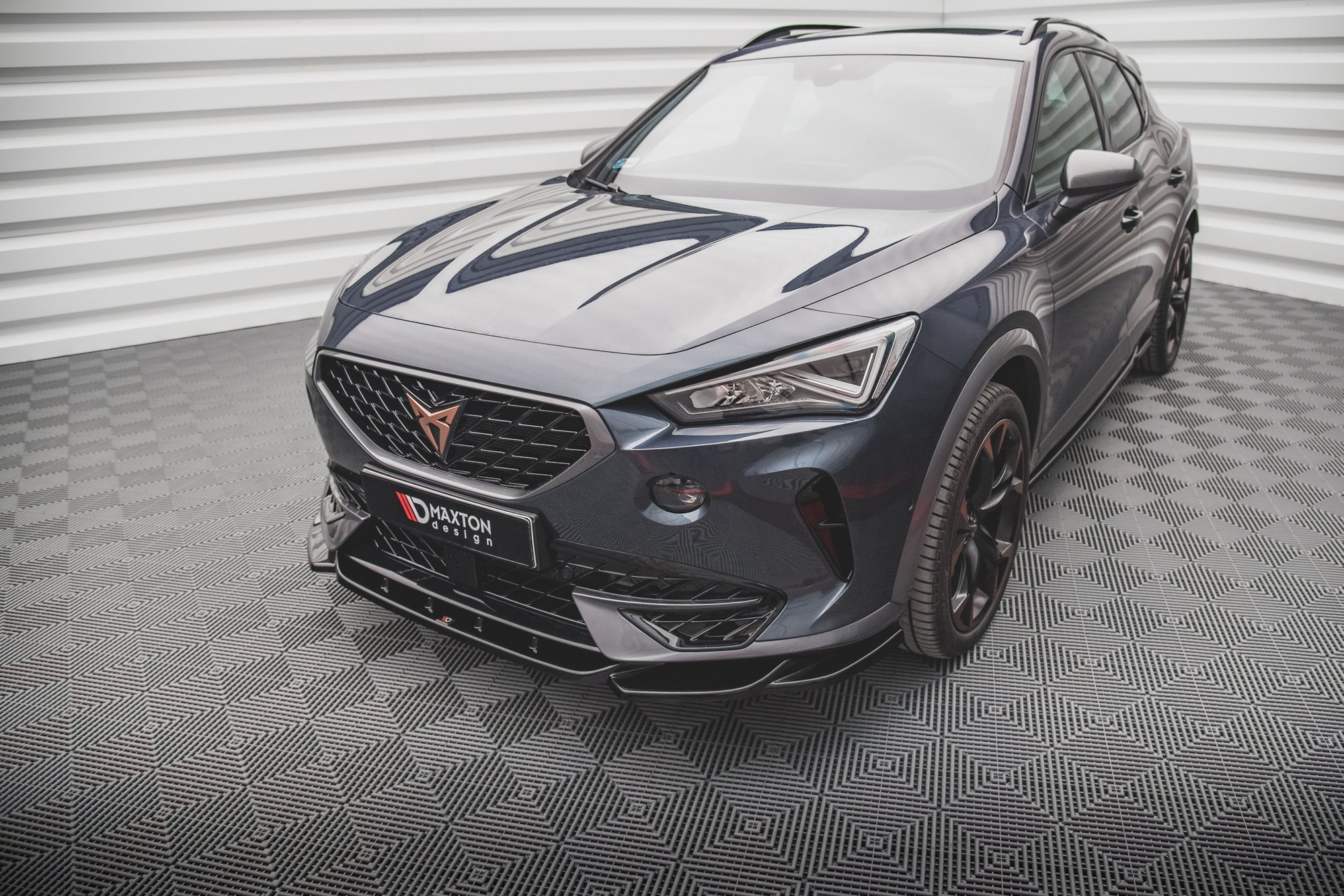 pol_po_Front-Splitter-V-1-Cupra-Formentor-12399_4jpg - OPSHOLDERS