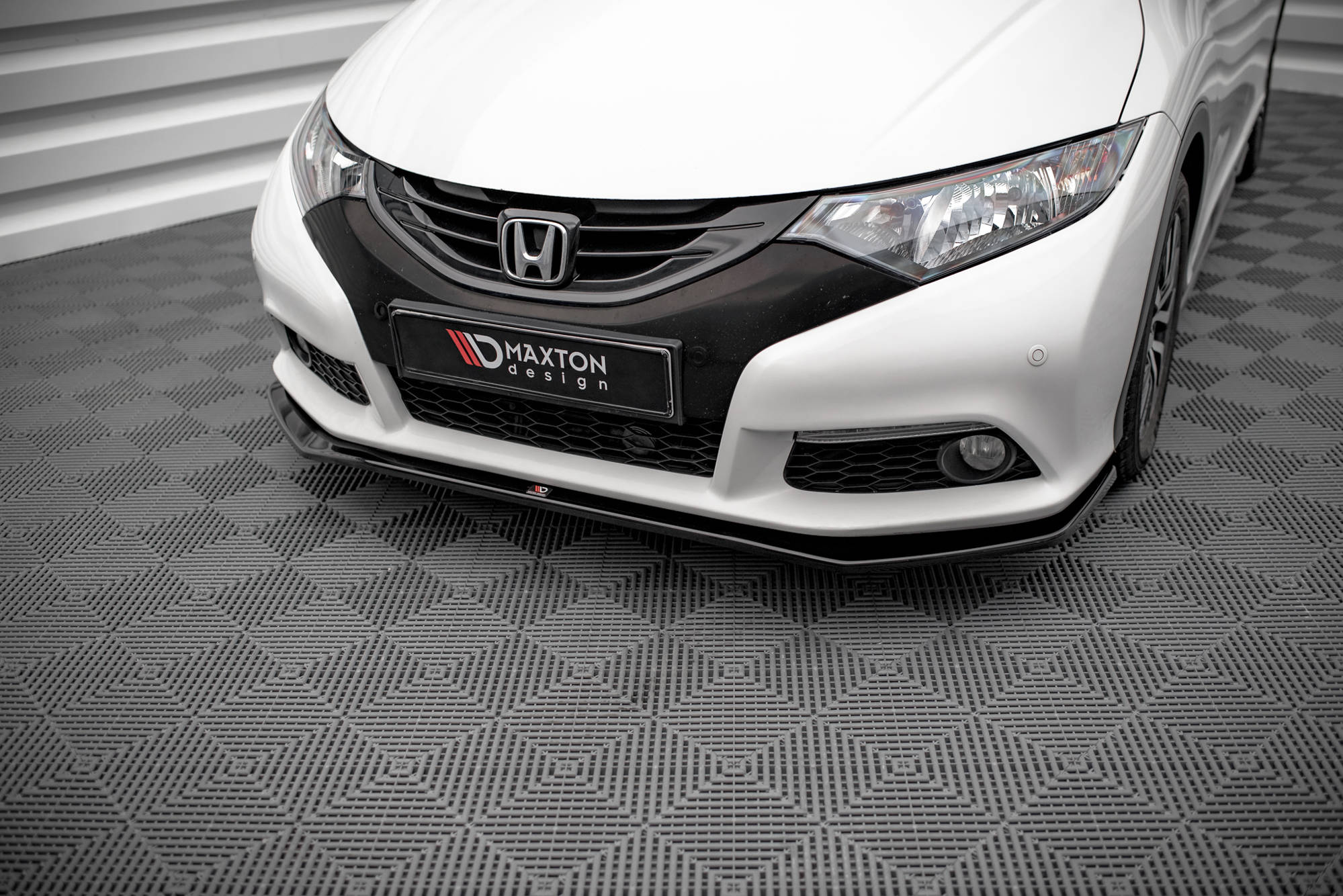 pol_po_Front-Splitter-V-1-Honda-Civic-Mk9-14500_5jpg - OPSHOLDERS