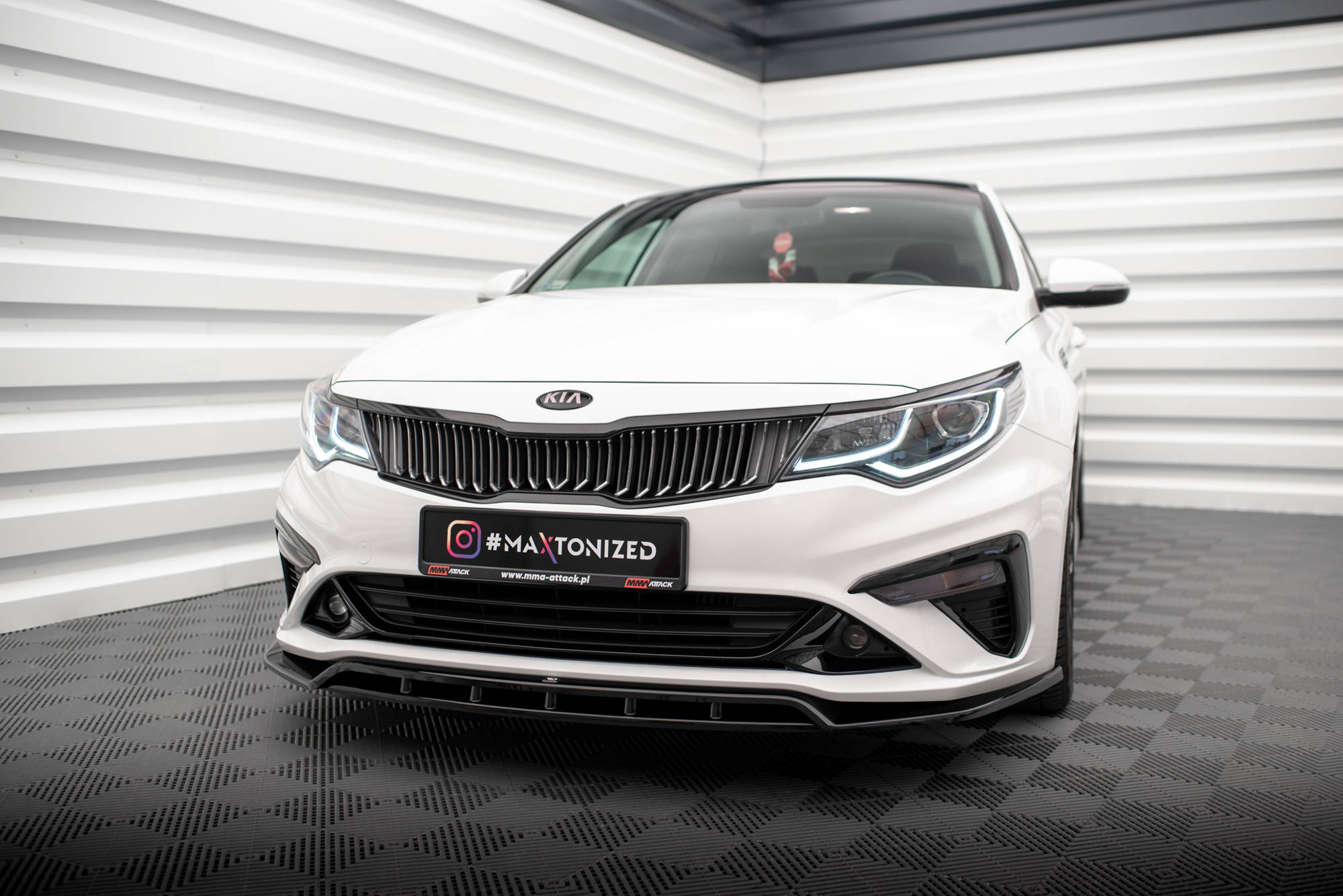 pol_po_Front-Splitter-V-1-Kia-Optima-Mk4-Facelift-18003_7jpg - OPSHOLDERS