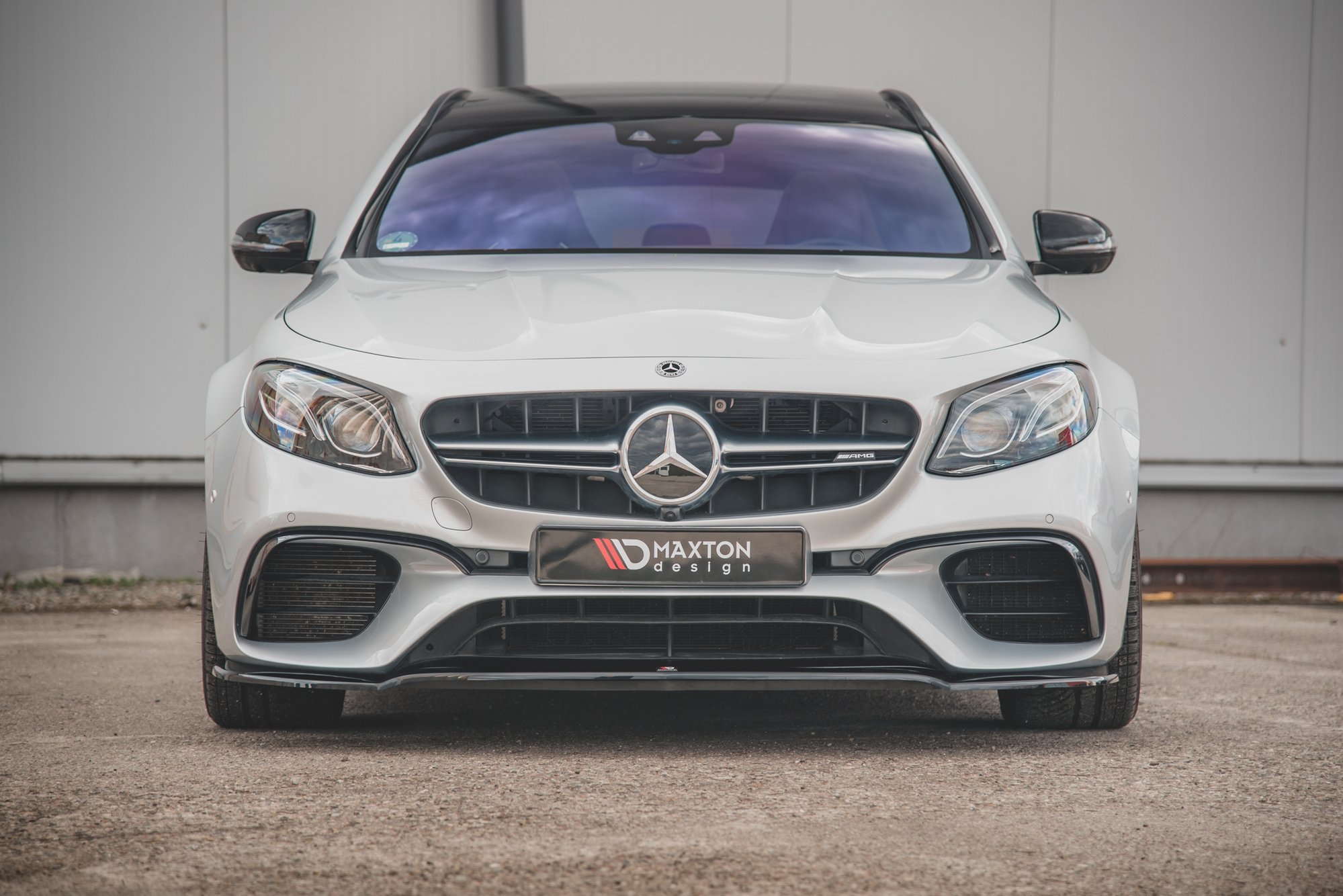 pol_po_Front-Splitter-V-1-Mercedes-Benz-E63-AMG-Estate-Sedan-S213-W213-9829_5jpg - OPSHOLDERS