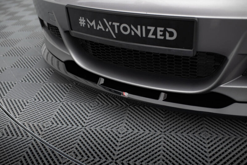 pol_po_Front-Splitter-V-2-BMW-1-M-Pack-E82-20429_4jpg - OPSHOLDERS