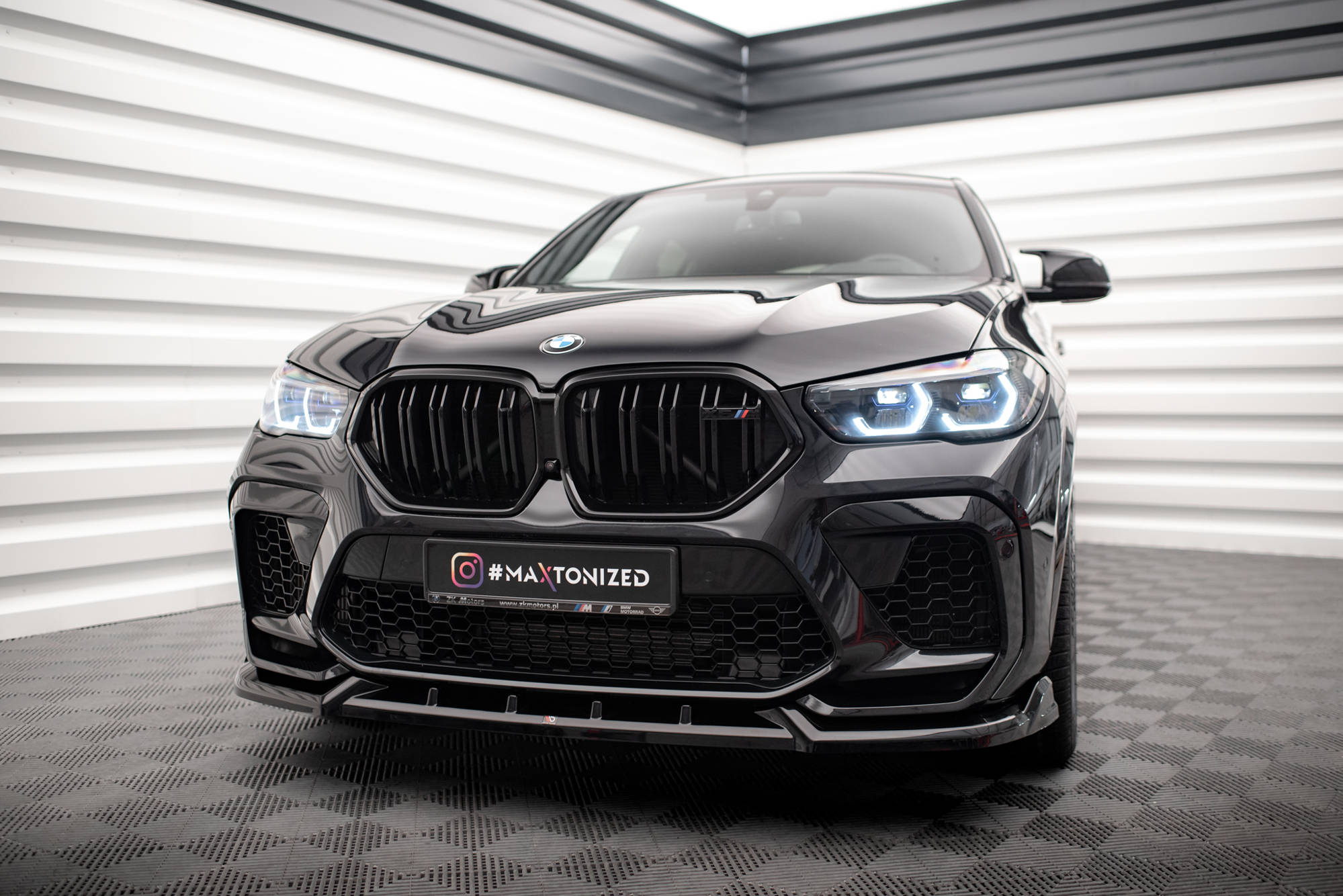 pol_po_Front-Splitter-V-2-BMW-X6-M-F96-17395_5jpg - OPSHOLDERS