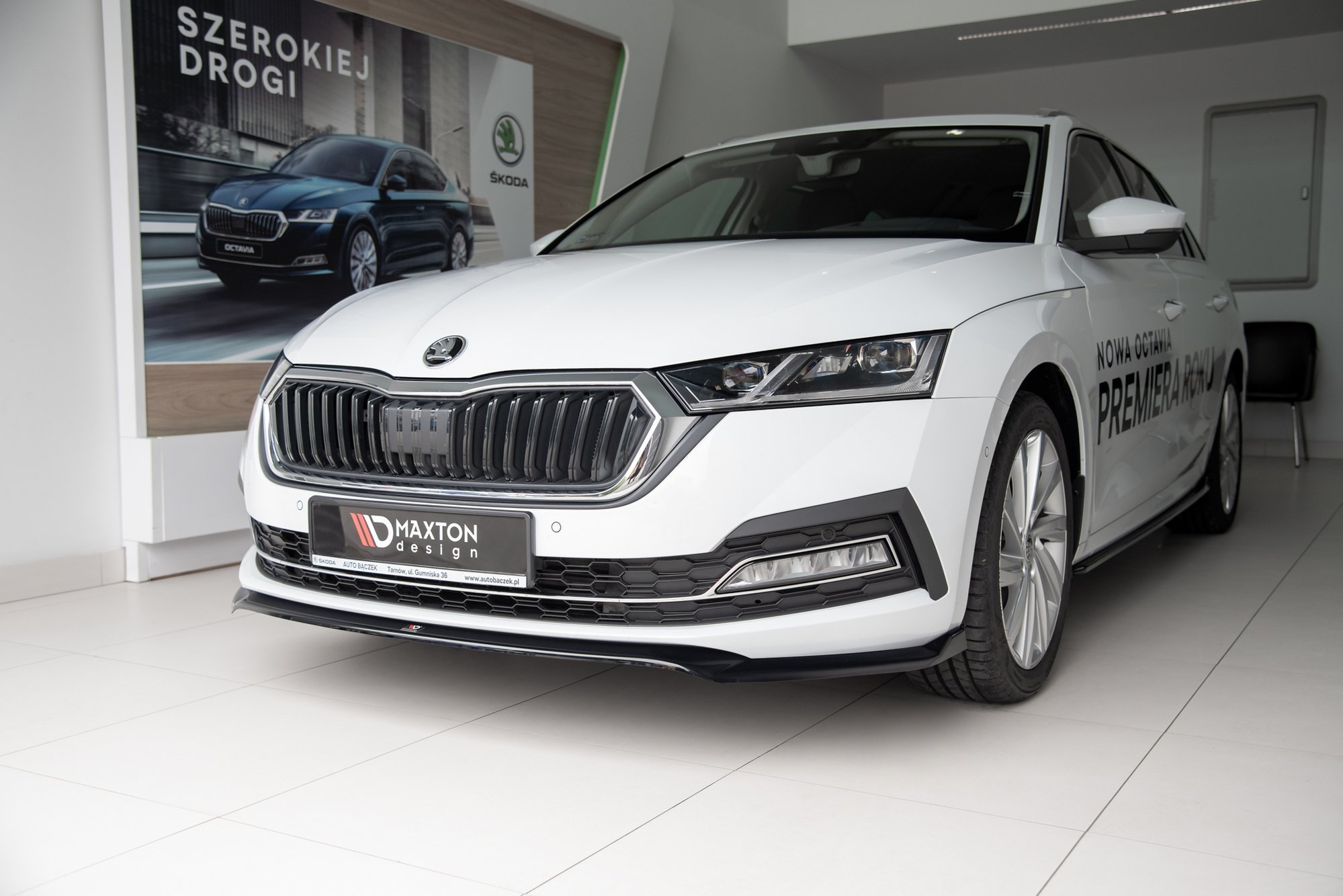 pol_po_Front-Splitter-V-2-Skoda-Octavia-Mk4-10535_3jpg - OPSHOLDERS