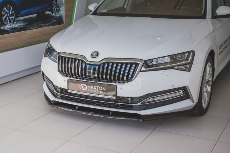 pol_po_Front-Splitter-V-2-Skoda-Superb-Liftback-Combi-Mk3-Facelift-8912_4jpg - OPSHOLDERS