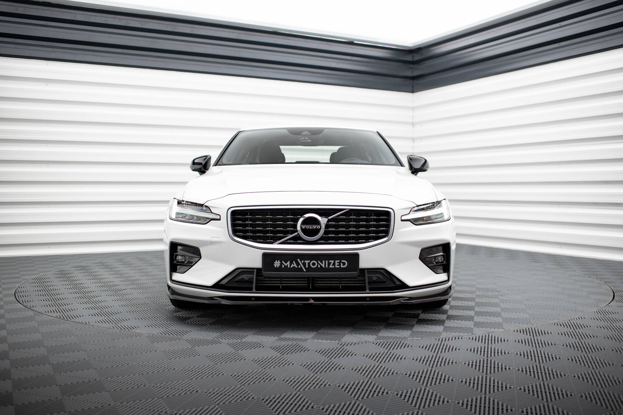 pol_po_Front-Splitter-V-2-Volvo-S60-V60-R-Design-Mk3-11172_2jpg - OPSHOLDERS