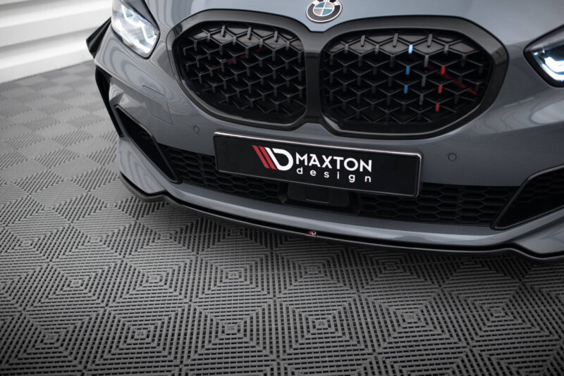pol_po_Front-Splitter-V-4-for-BMW-1-M-Pack-M135i-128ti-F40-9204_4jpg - OPSHOLDERS