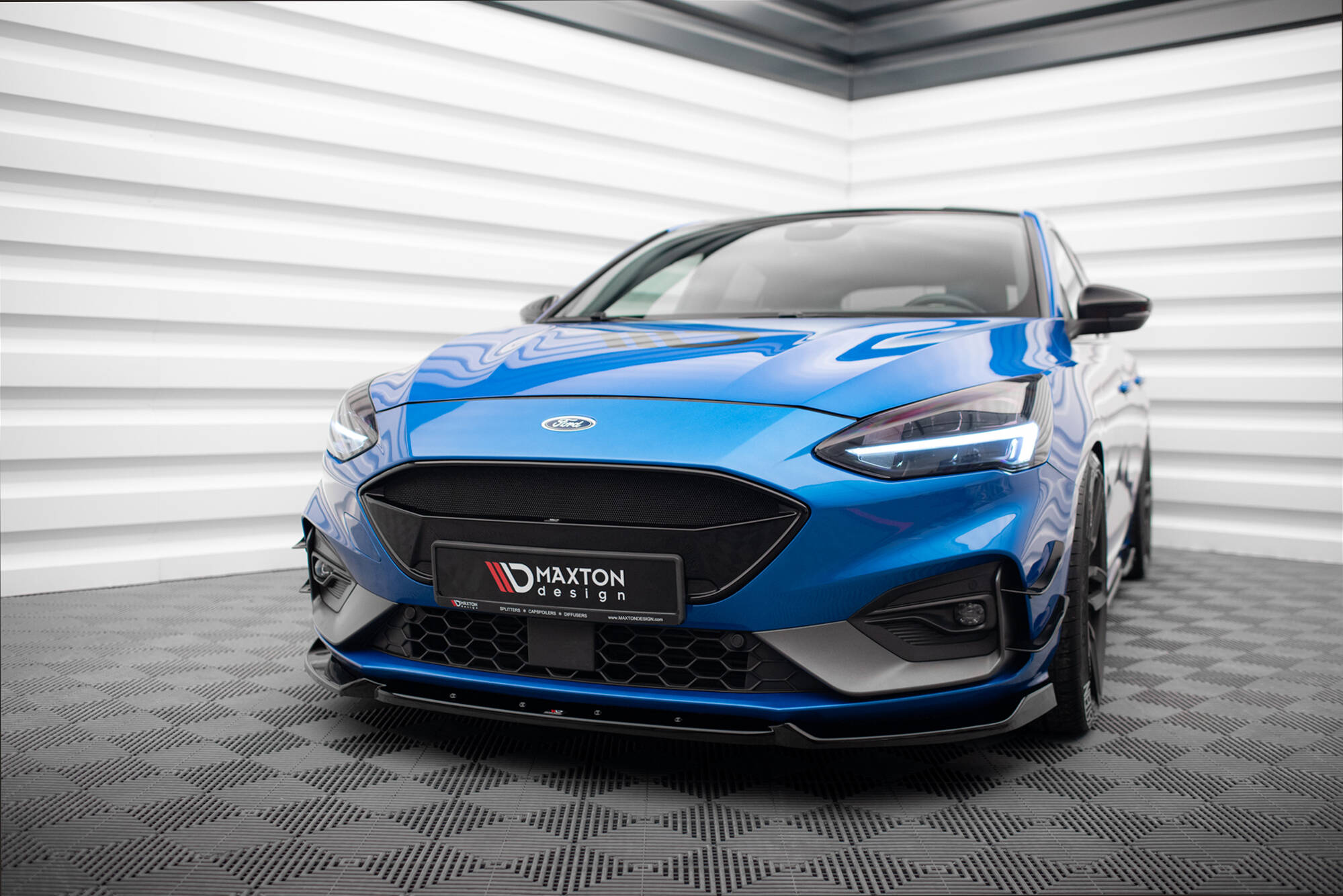 pol_po_Front-Splitter-V-7-Ford-Focus-ST-ST-Line-Mk4-10145_3jpg - OPSHOLDERS