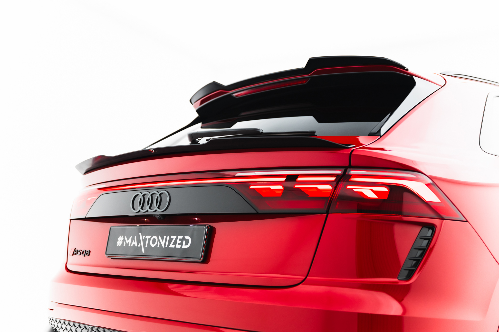 pol_po_Lower-Spoiler-Cap-V-1-Audi-RSQ8-Mk1-Facelift-22873_1jpg - OPSHOLDERS