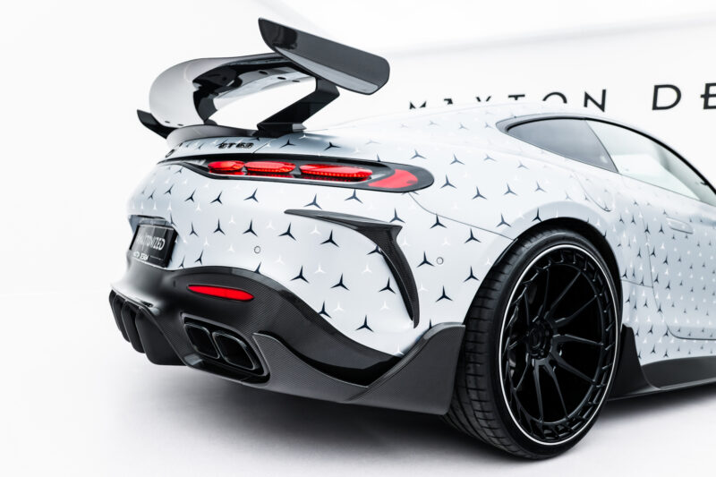 pol_po_Prepreg-Carbon-Fiber-Bodykit-Mercedes-AMG-GT-63-55-63-S-E-Performance-C192-23169_32jpg - OPSHOLDERS