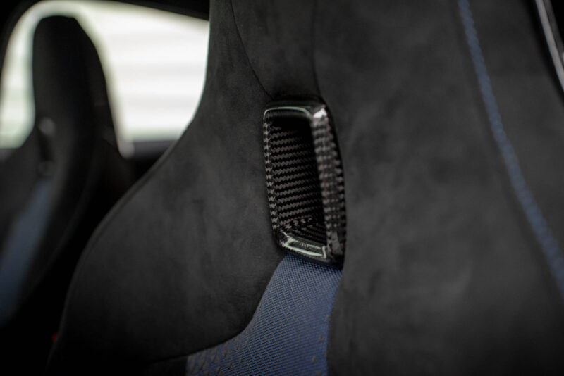 pol_po_Prepreg-Carbon-Fiber-Headrests-BMW-1-F40-M135i-18759_10jpg - OPSHOLDERS