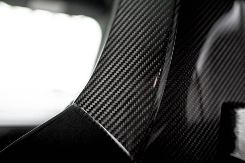 pol_po_Prepreg-Carbon-Fiber-Headrests-BMW-1-F40-M135i-18759_2jpg - OPSHOLDERS