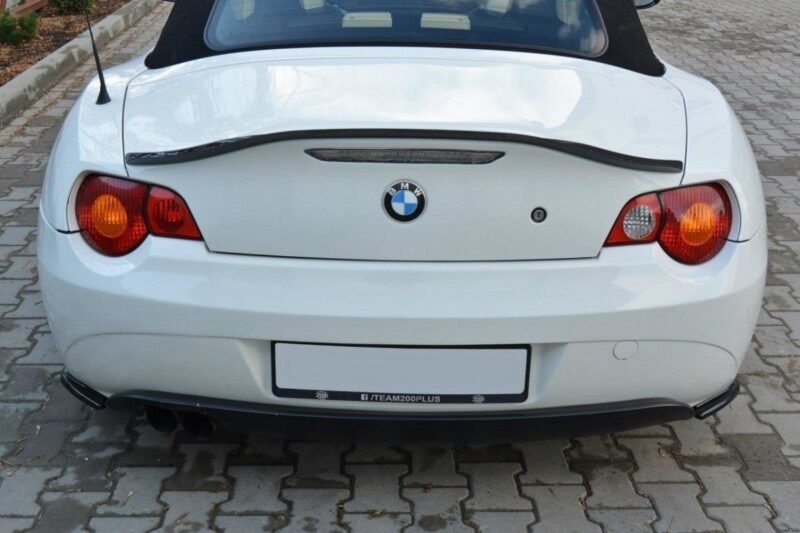 pol_po_REAR-SIDE-SPLITTERS-BMW-Z4-E85-E86-PREFACE-1102_2jpg - OPSHOLDERS