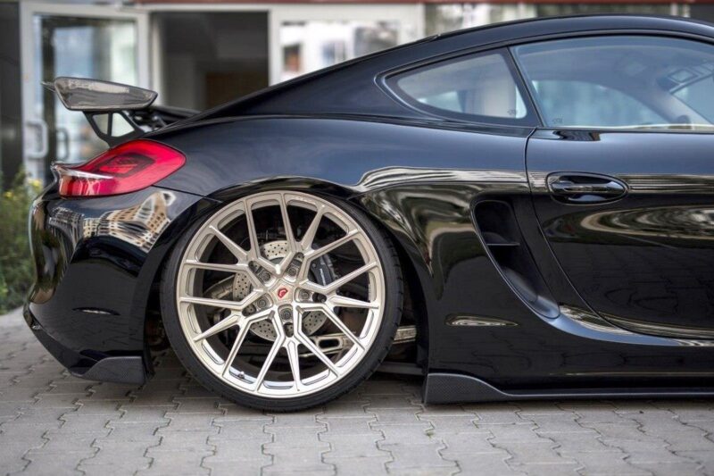pol_po_REAR-SIDE-SPLITTERS-Porsche-Cayman-Mk2-981C-5862_2jpg - OPSHOLDERS