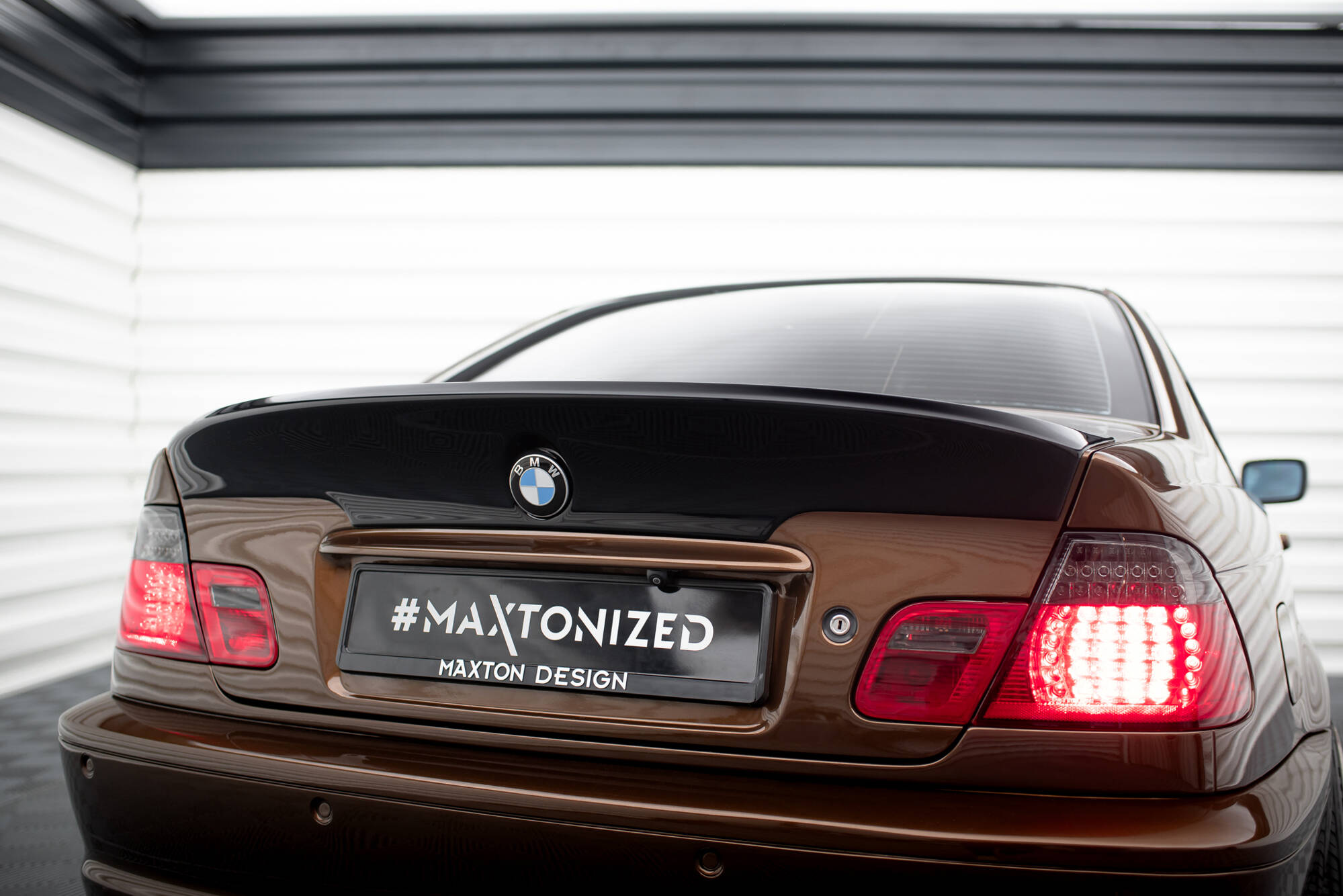 pol_po_REAR-SPOILER-LID-EXTENSION-BMW-3-E46-COUPE-M3-CSL-LOOK-FOR-PAINTING-7140_6jpg - OPSHOLDERS