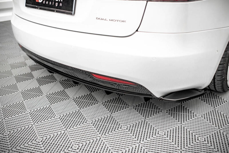 pol_po_REAR-VALANCE-Tesla-Model-S-Facelift-5818_5jpg - OPSHOLDERS