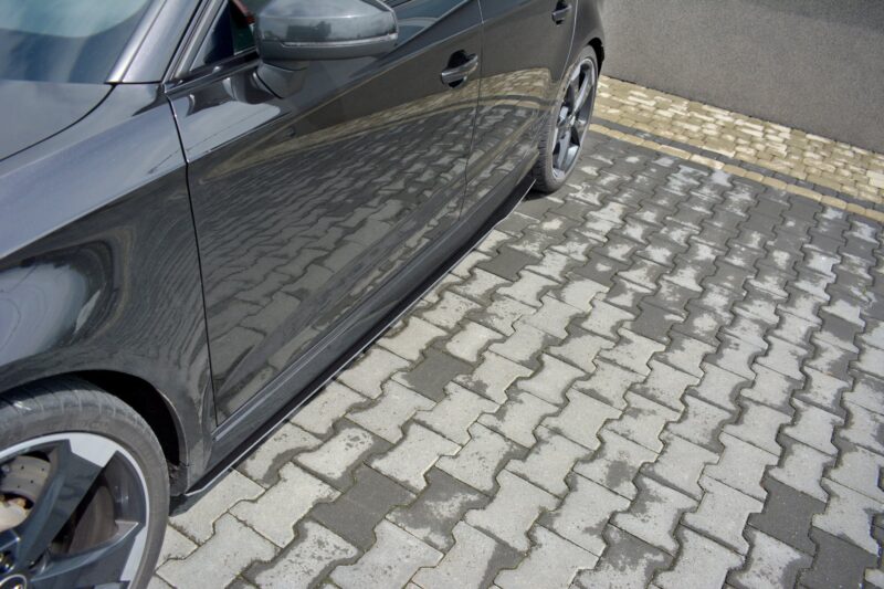 pol_po_Racing-Side-Skirts-Diffusers-V-1AUDI-Audi-RS3-8V-FL-Sportback-7623_1jpg - OPSHOLDERS