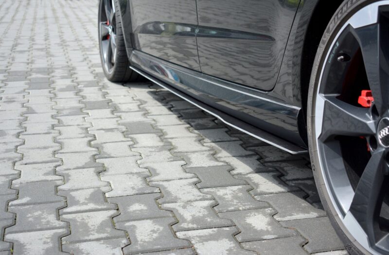 pol_po_Racing-Side-Skirts-Diffusers-V-1AUDI-Audi-RS3-8V-FL-Sportback-7623_3jpg - OPSHOLDERS