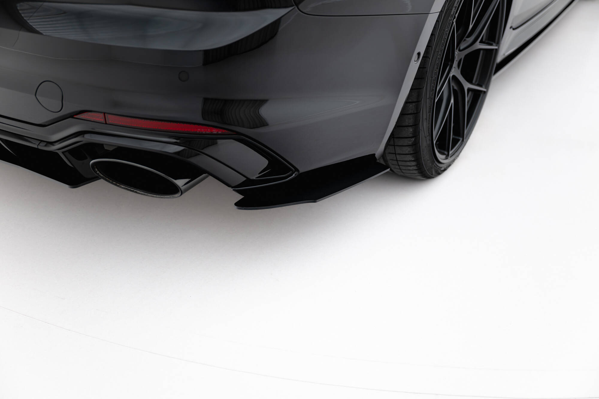 pol_po_Rear-Diffuser-V-1-Audi-RS5-Coupe-Sportback-F5-6882_4jpg - OPSHOLDERS