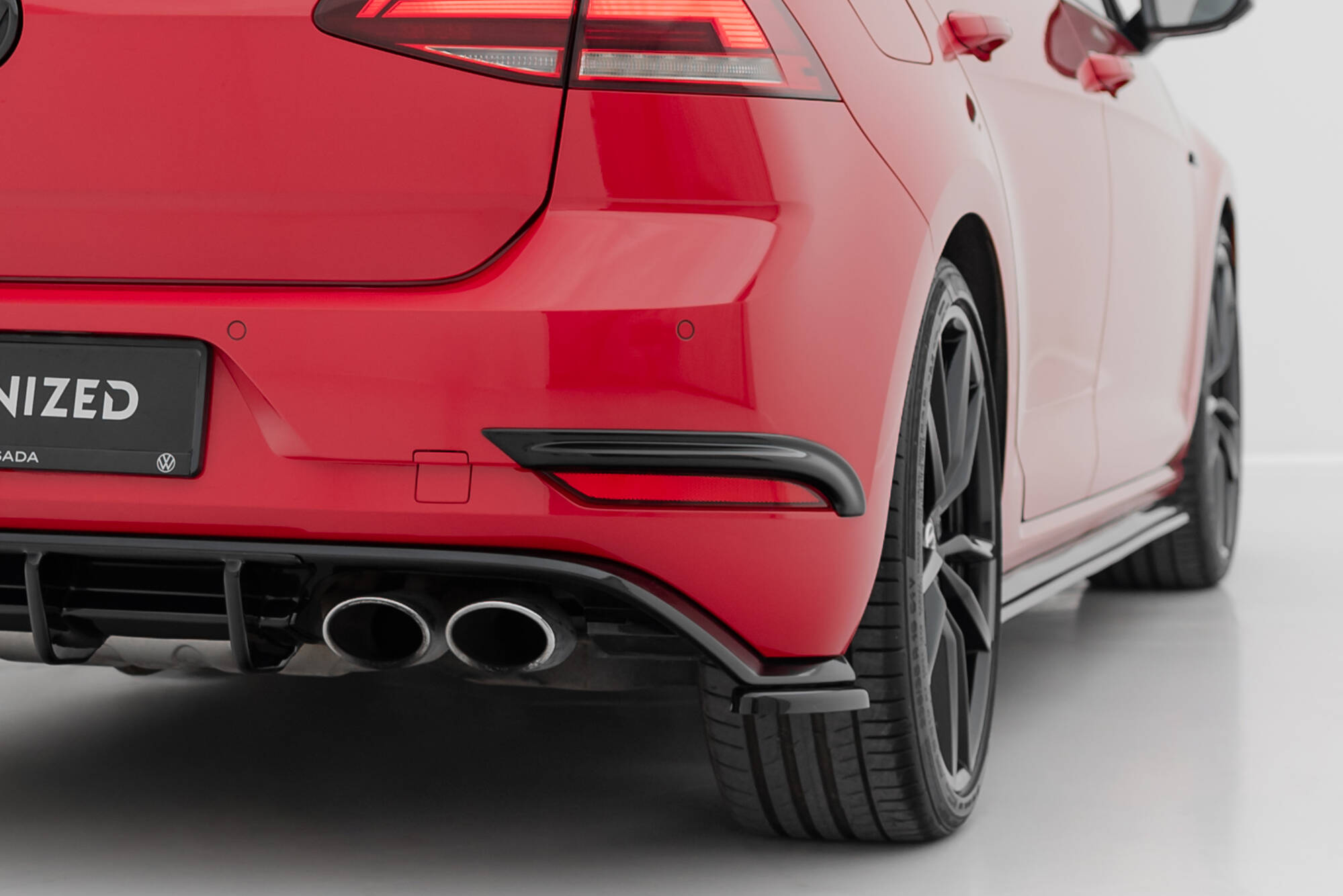 pol_po_Rear-Frames-For-Lights-Volkswagen-Golf-R-R-Line-Mk7-Facelift-578_2jpg - OPSHOLDERS