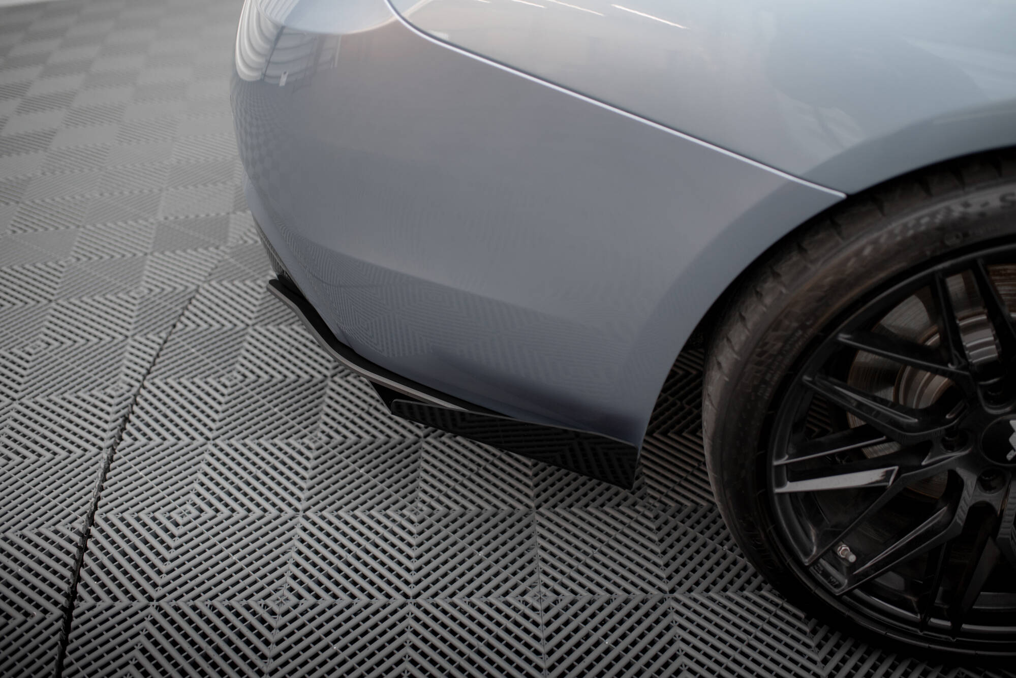 pol_po_Rear-Side-Flaps-BMW-435i-Coupe-M-Pack-F32-19427_3jpg - OPSHOLDERS