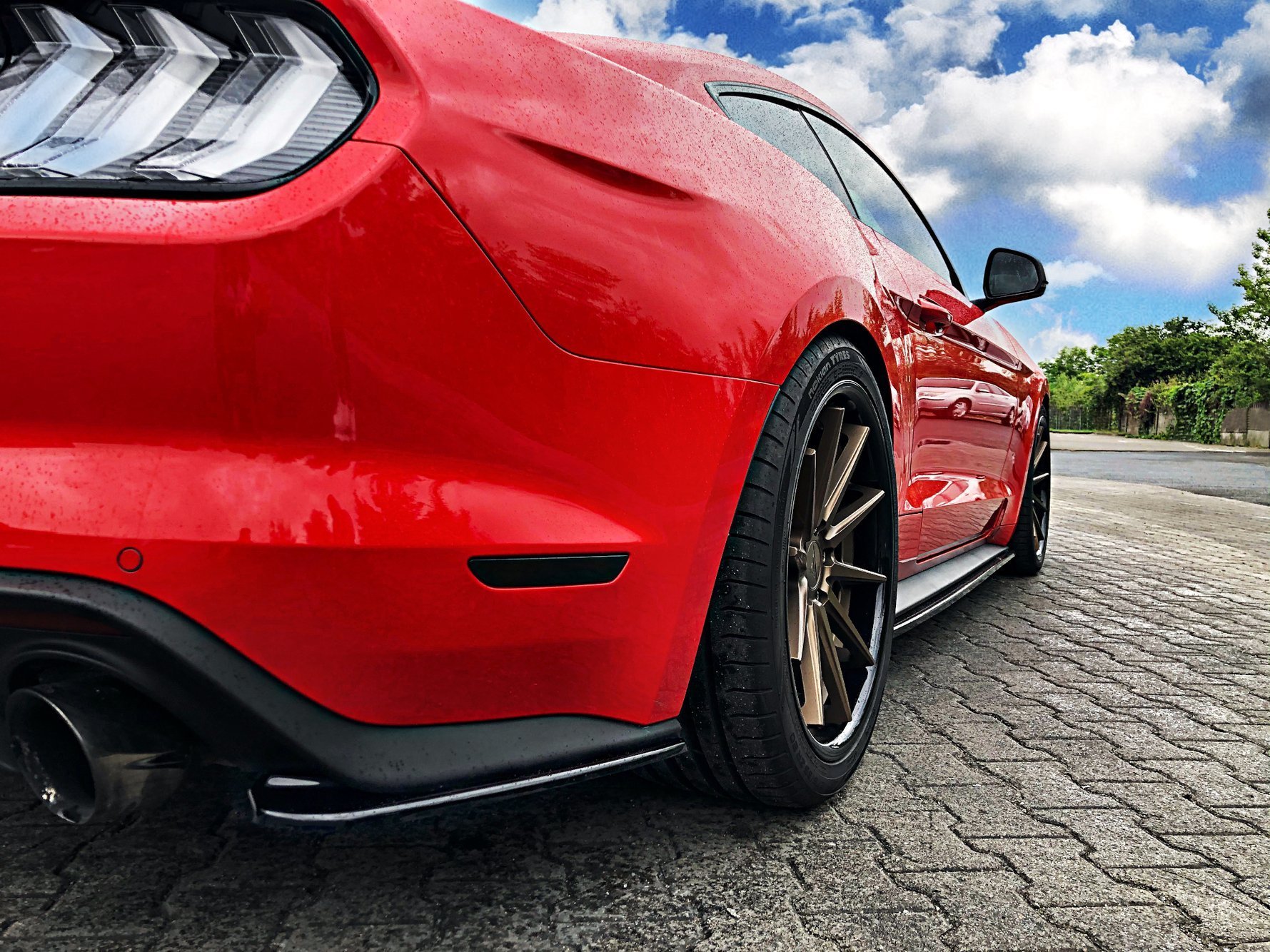 pol_po_Rear-Side-Splitters-Ford-Mustang-Mk-6-Facelift-11009_5jpg - OPSHOLDERS