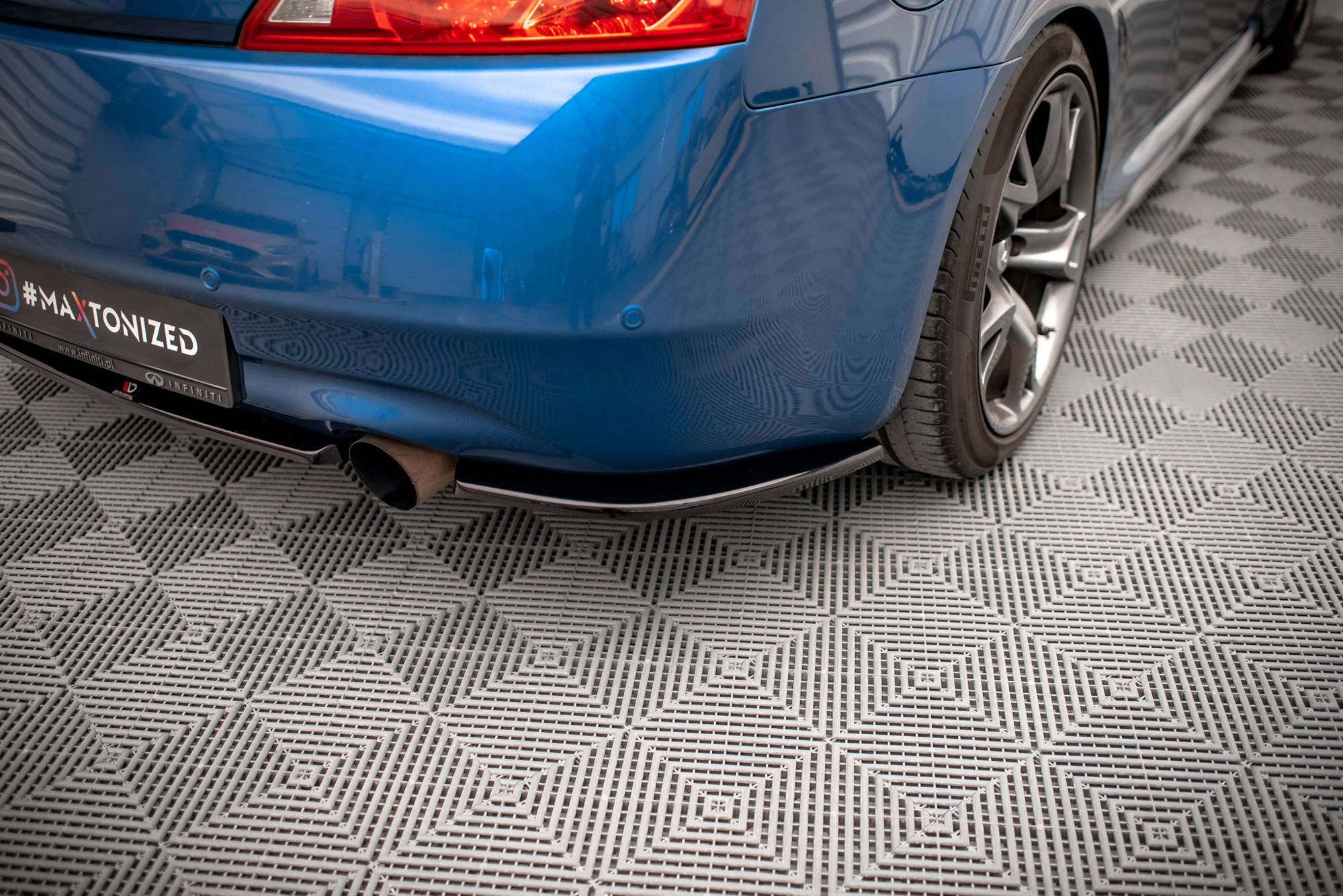 pol_po_Rear-Side-Splitters-Infiniti-G37-Coupe-16201_4jpg - OPSHOLDERS