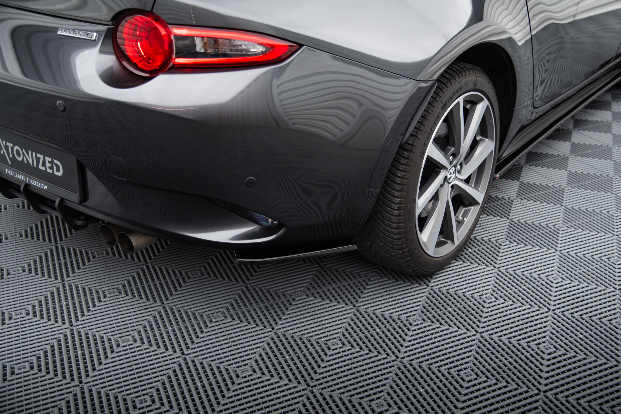 pol_po_Rear-Side-Splitters-Mazda-MX-5-ND-Mk4-1128_1jpg - OPSHOLDERS