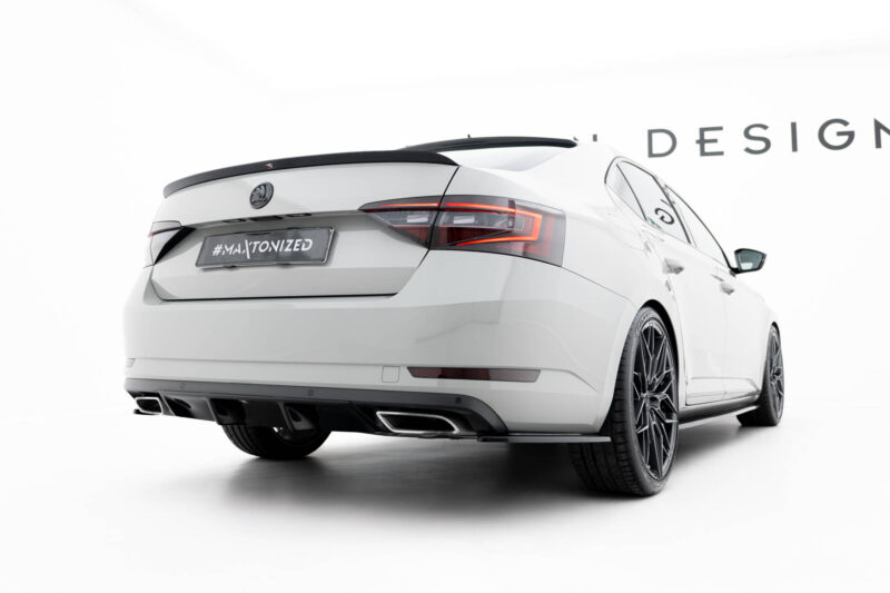 pol_po_Rear-Side-Splitters-V-1-Skoda-Superb-Liftback-Combi-Mk3-1148_6jpg - OPSHOLDERS
