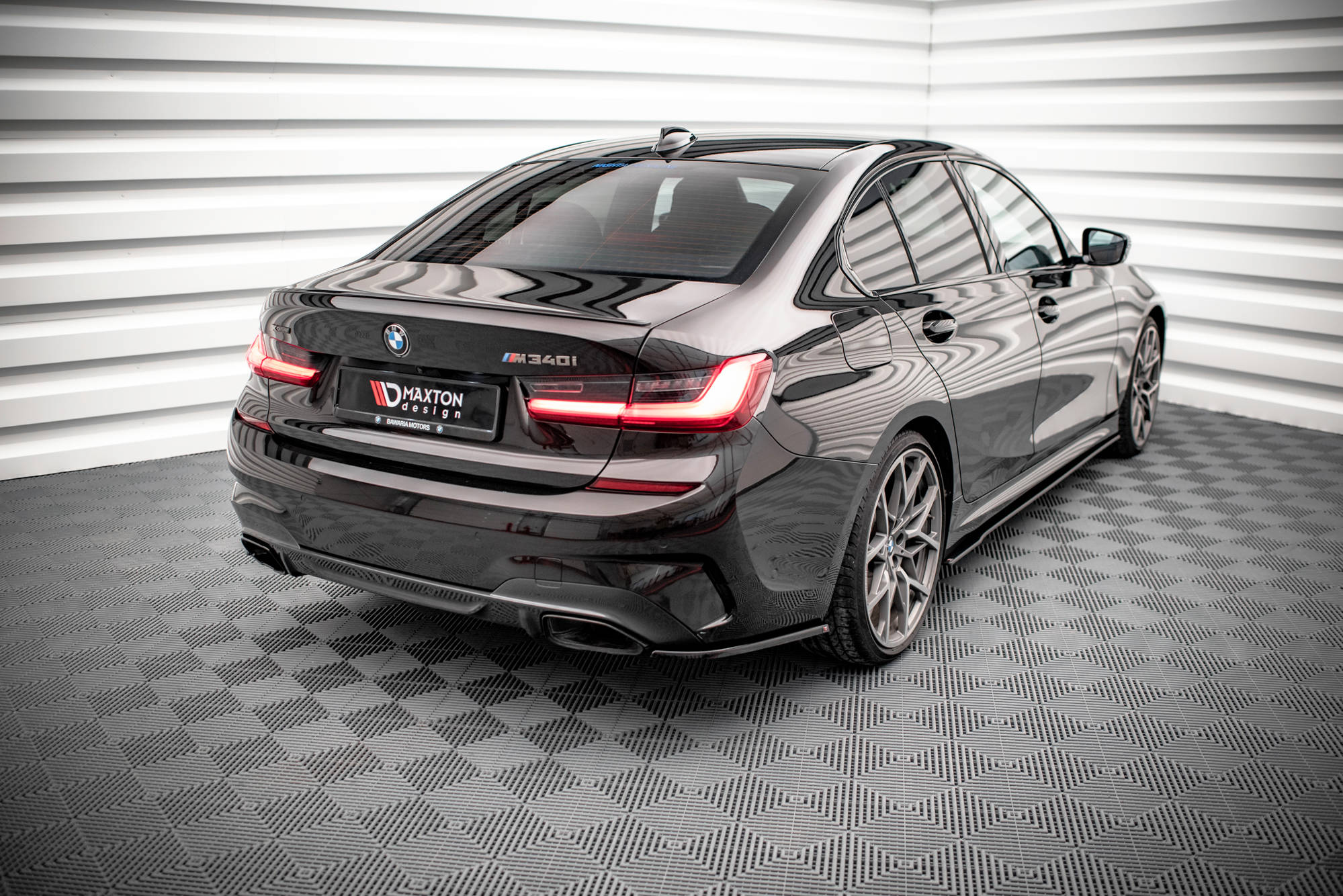 pol_po_Rear-Side-Splitters-V-4-BMW-M340i-G20-G21-16518_2jpg - OPSHOLDERS