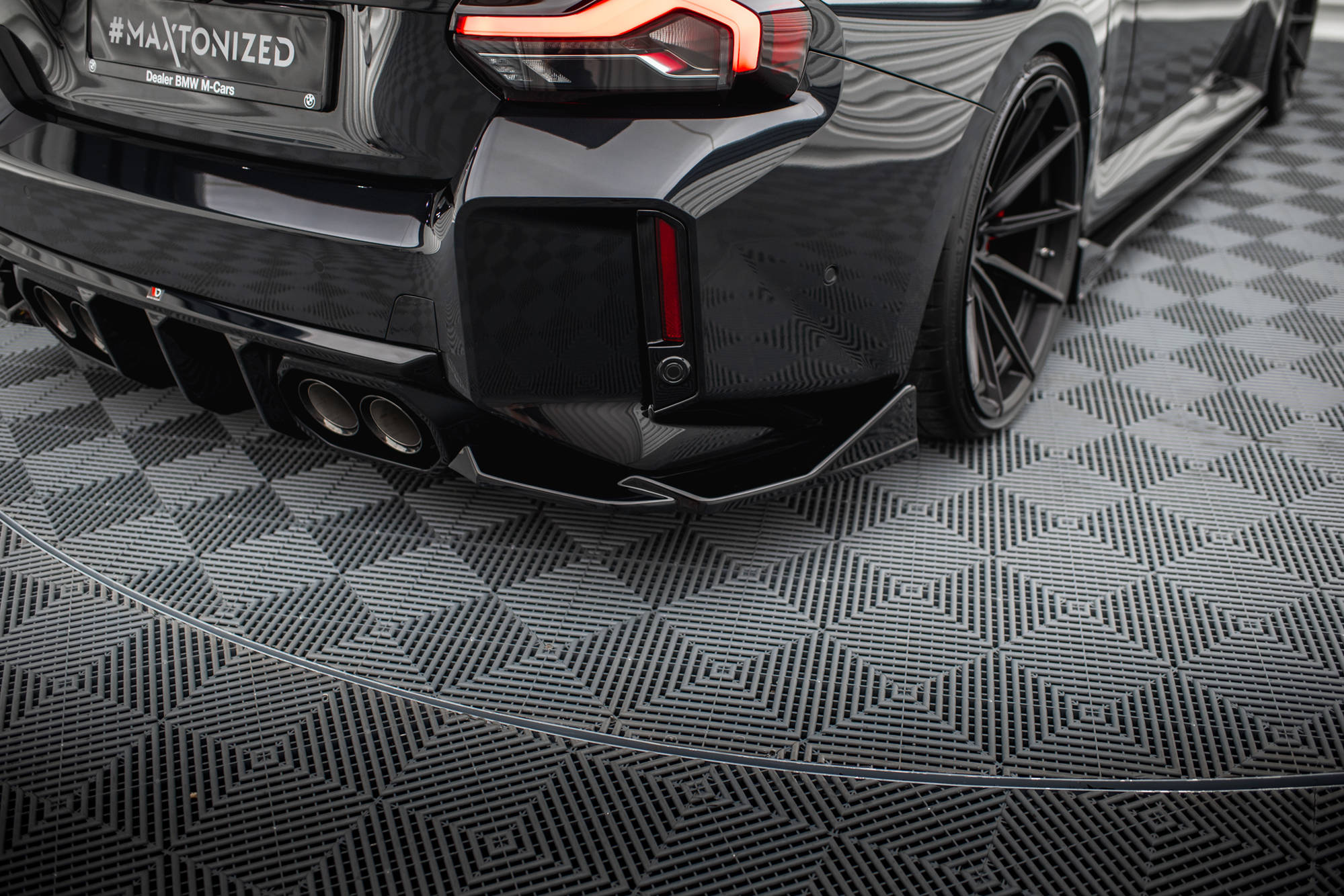 pol_po_Rear-Side-Splitters-V-6-For-rear-valance-v-2-BMW-M2-G87-18892_5jpg - OPSHOLDERS