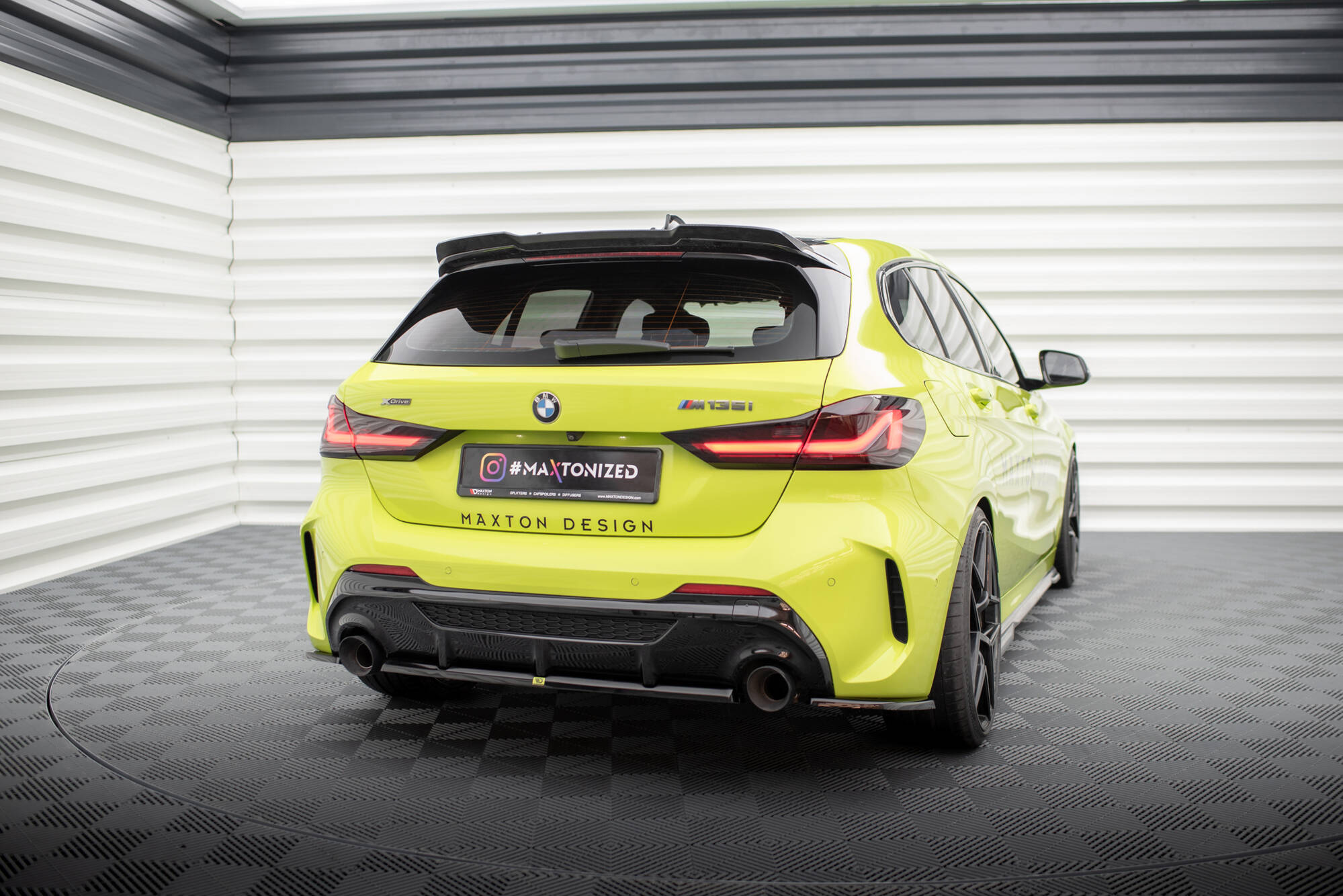 pol_po_Rear-Side-Splitters-V-7-BMW-1-M-Pack-M135i-F40-20363_2jpg - OPSHOLDERS