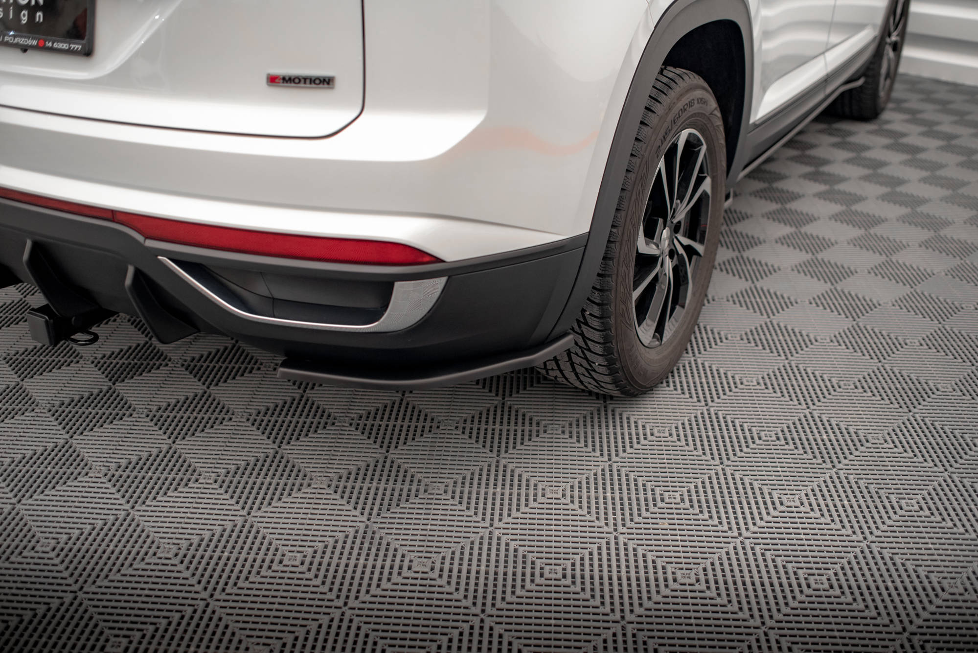 pol_po_Rear-Side-Splitters-Volkswagen-Atlas-Cross-15843_5jpg - OPSHOLDERS