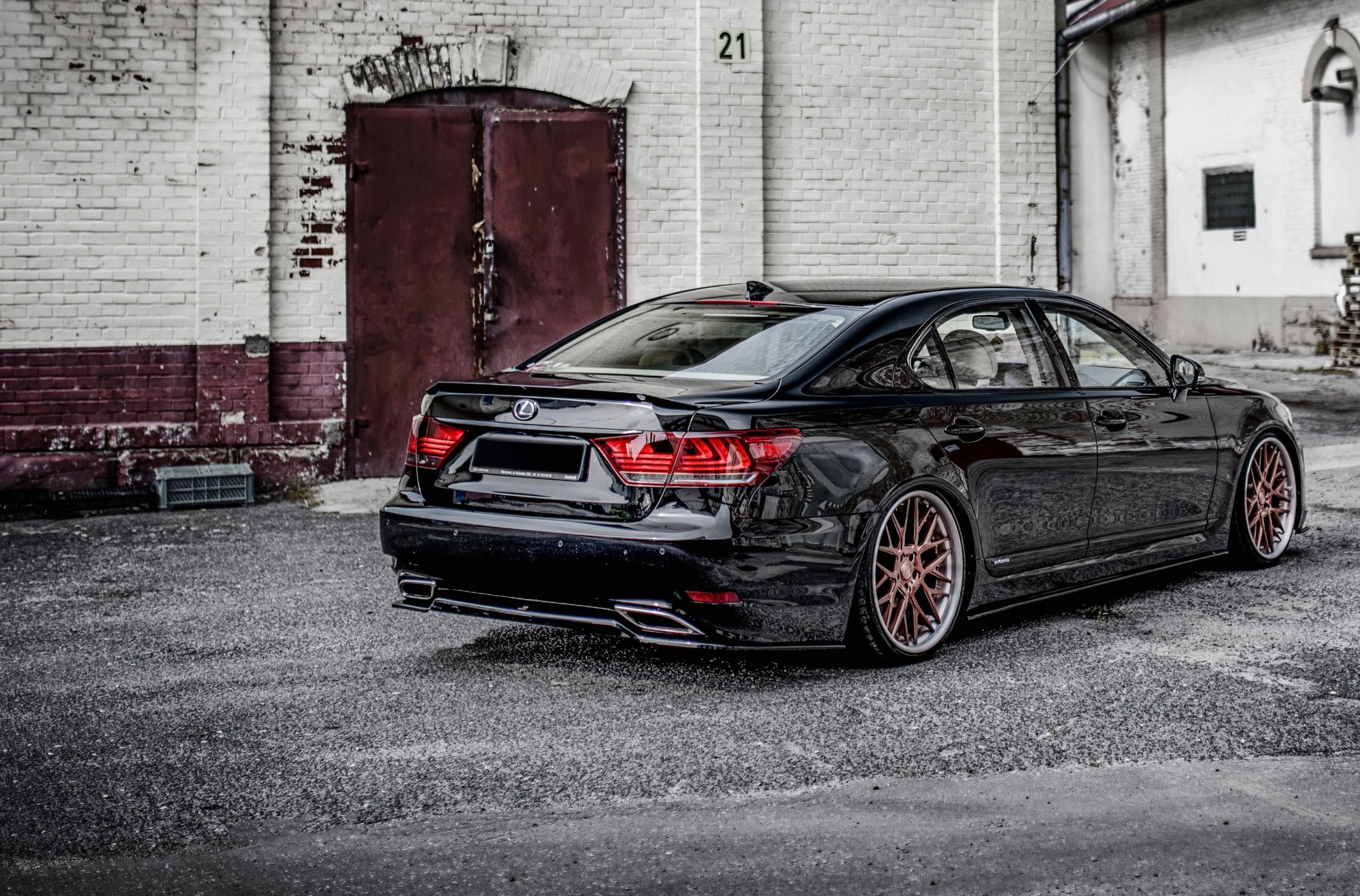 pol_po_Rear-Splitter-Lexus-LS-Mk4-Facelift-10606_6jpg - OPSHOLDERS