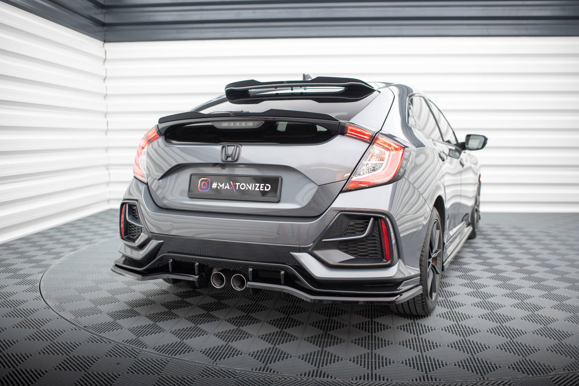 pol_po_Rear-Splitter-V-1-with-vertical-bars-Honda-Civic-Sport-Mk-10-Facelift-18803_3jpg - OPSHOLDERS
