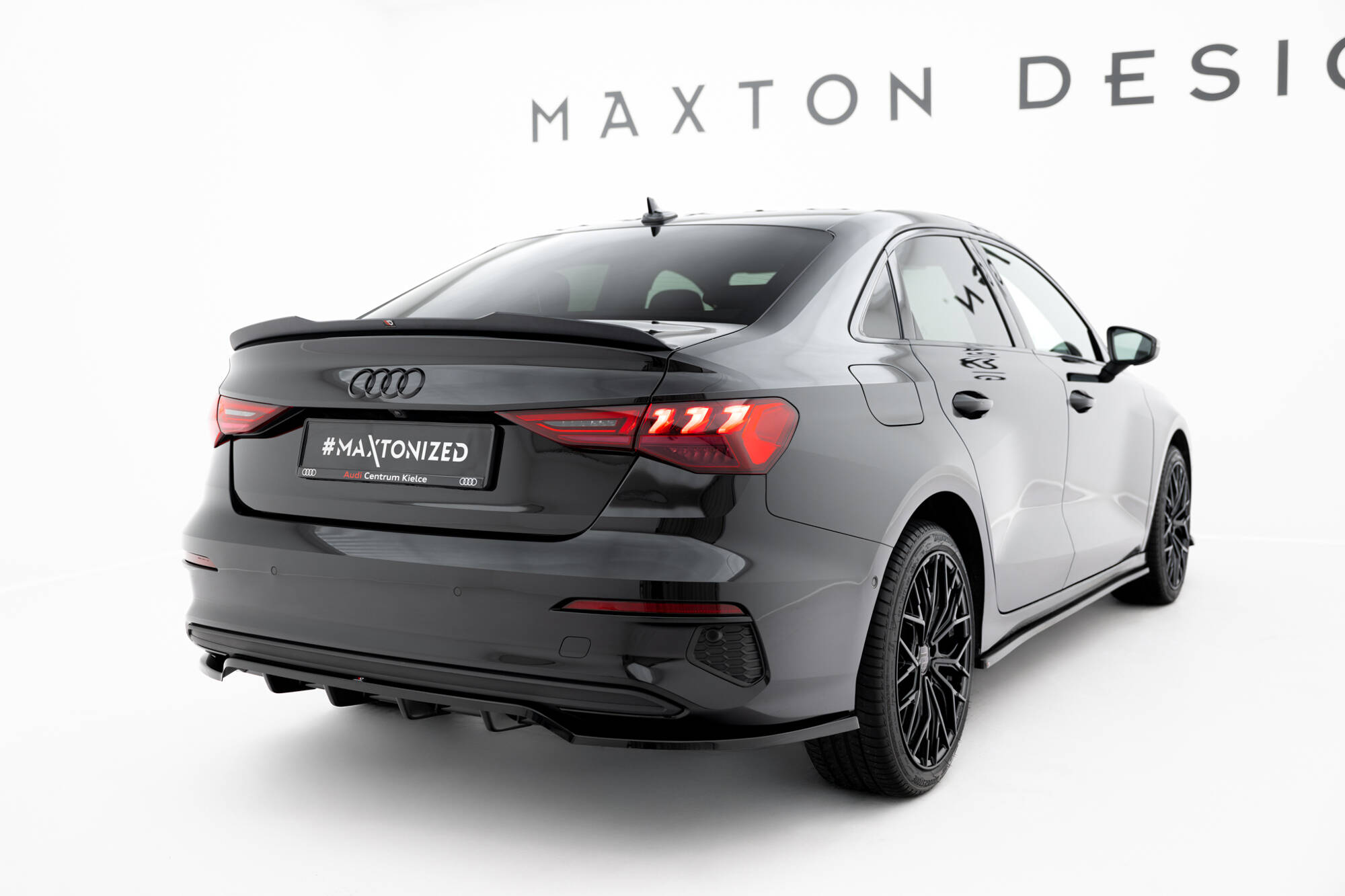 pol_po_Rear-Splitter-with-vertical-bars-Audi-A3-Sedan-8Y-22386_8jpg - OPSHOLDERS