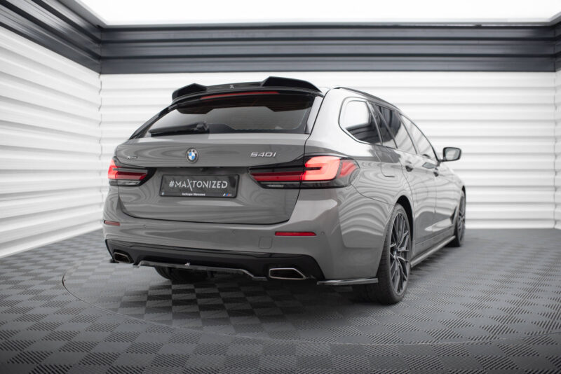 pol_po_Rear-Splitter-with-vertical-bars-BMW-5-G30-G31-Facelift-19335_2jpg - OPSHOLDERS