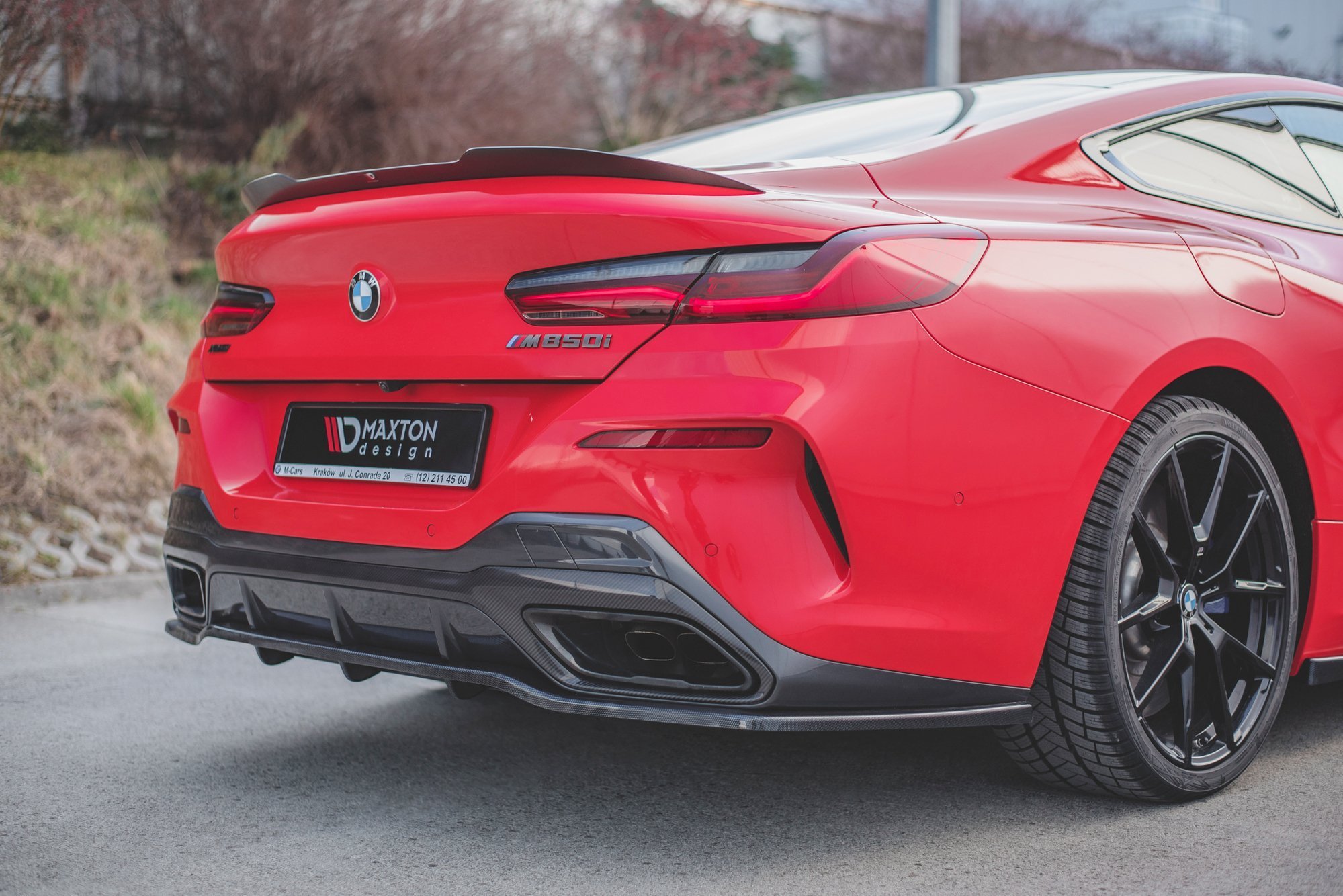 pol_po_Rear-Splitter-with-vertical-bars-BMW-8-Coupe-M-Pack-G15-9520_5jpg - OPSHOLDERS