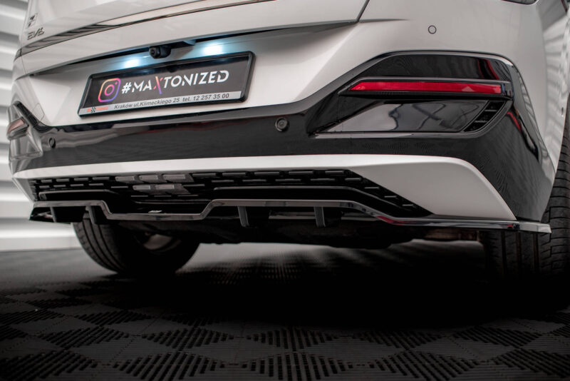 pol_po_Rear-Splitter-with-vertical-bars-Kia-EV6-GT-Line-Mk1-17577_4jpg - OPSHOLDERS