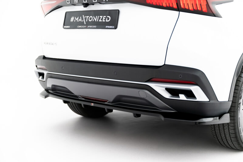 pol_po_Rear-Splitter-with-vertical-bars-Omoda-5-Mk1-23067_4jpg - OPSHOLDERS