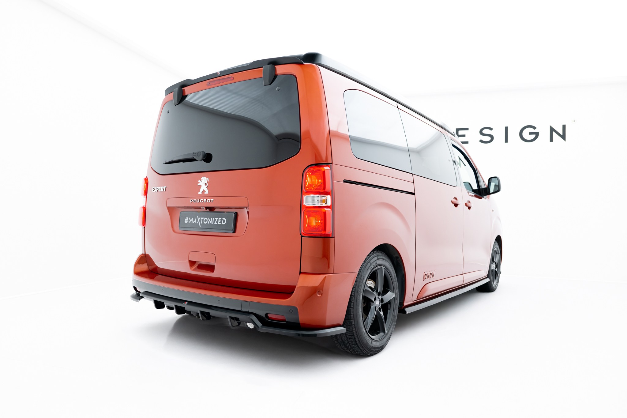 pol_po_Rear-Splitter-with-vertical-bars-Peugeot-Expert-Mk3-22897_4jpg - OPSHOLDERS