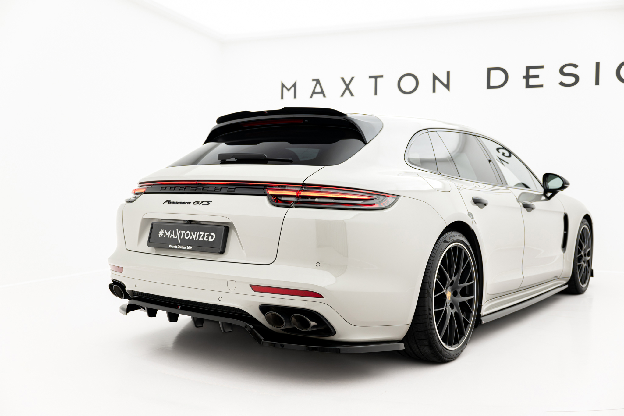 pol_po_Rear-Splitter-with-vertical-bars-Porsche-Panamera-GTS-Sport-Turismo-971-Facelift-22934_4jpg - OPSHOLDERS