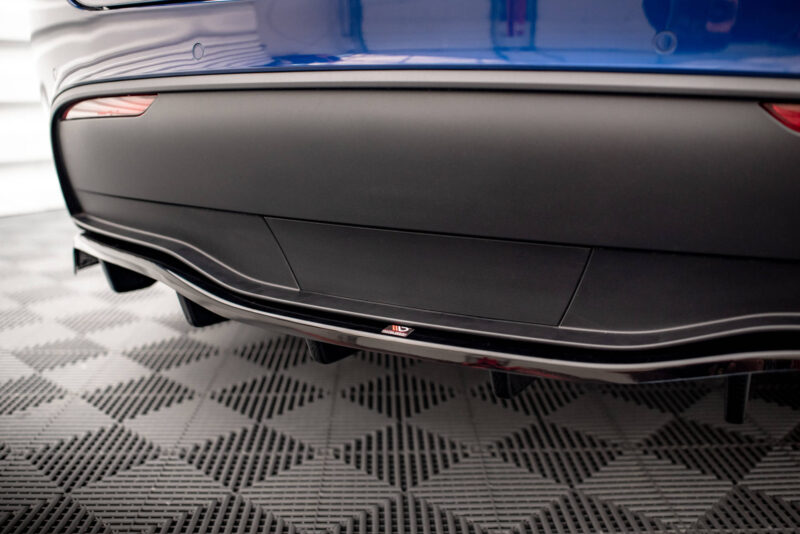 pol_po_Rear-Splitter-with-vertical-bars-Tesla-Model-Y-16768_5jpg - OPSHOLDERS
