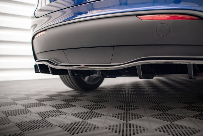 pol_po_Rear-Splitter-with-vertical-bars-Tesla-Model-Y-16768_6jpg - OPSHOLDERS